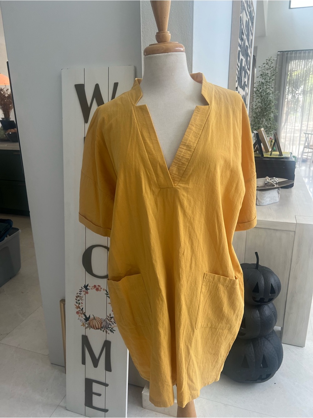 Relaxed V-Neck Pocket Tunic Top - Mustard Yellow